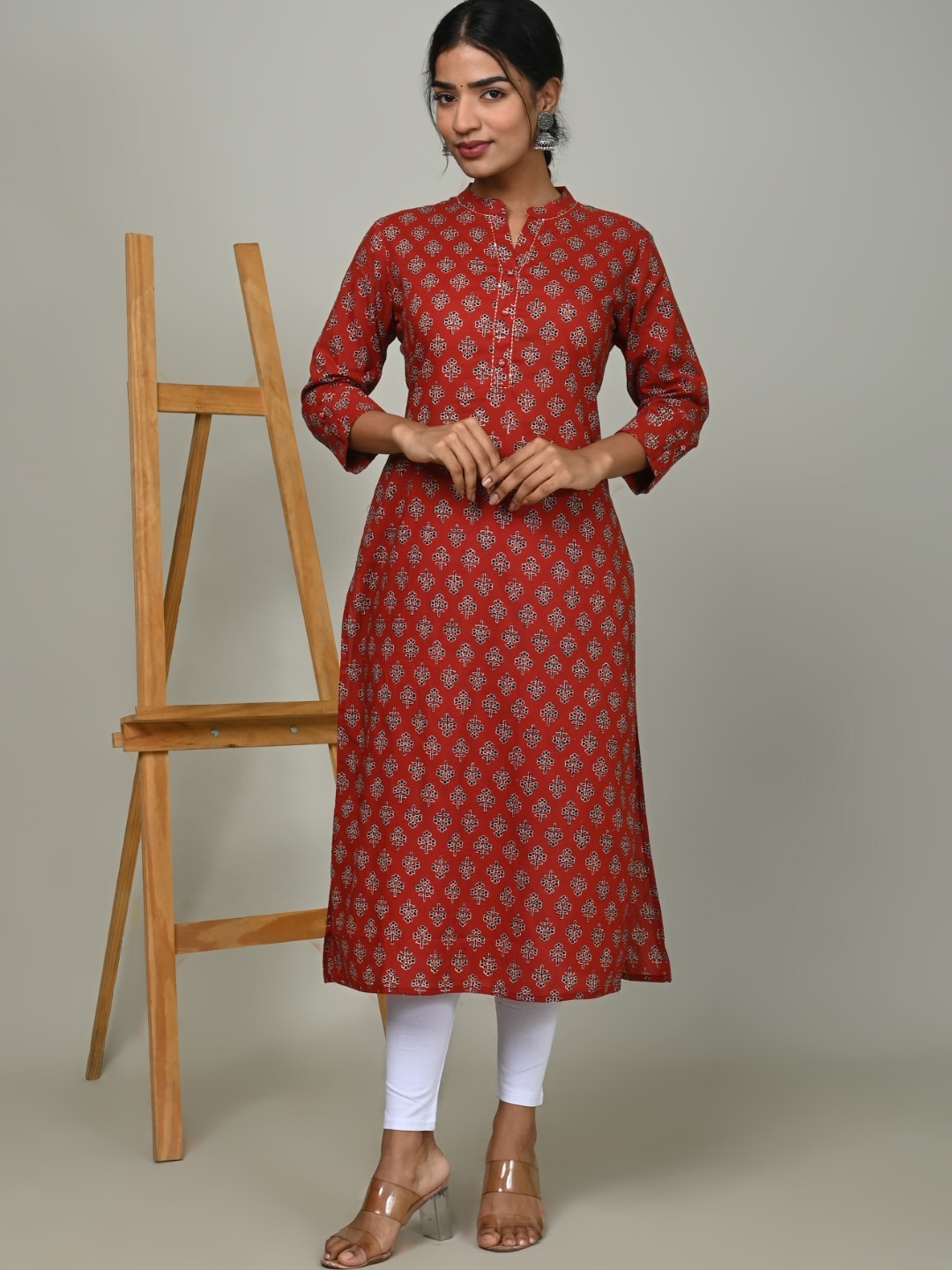 

Nishika Ethnic Motifs Printed Cotton Kurta, Maroon