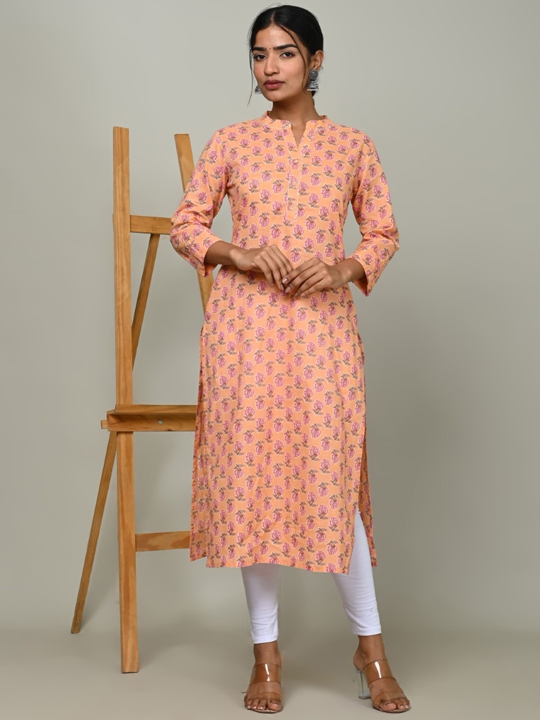 

Nishika Ethnic Motifs Printed Cotton Kurta, Orange