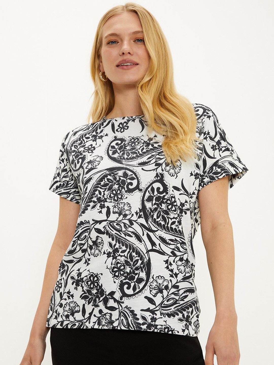 

OASIS Women Paisley Printed Pure Cotton T-shirt, White