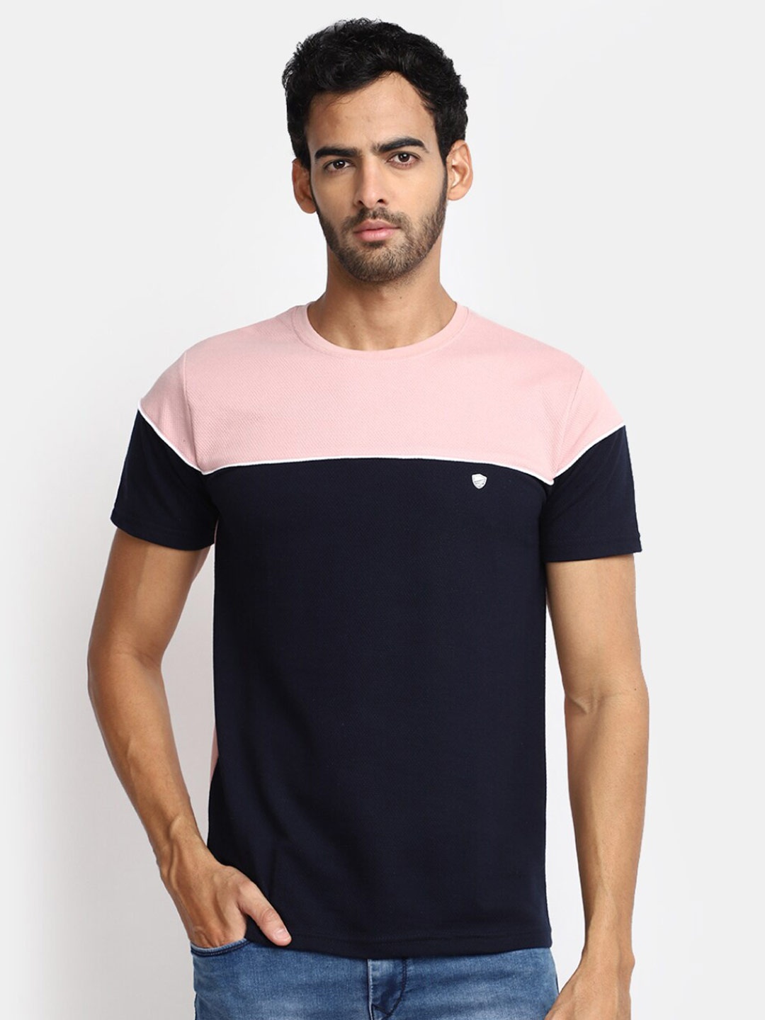 

V-Mart Men Colourblocked Slim Fit Cotton T-shirt, Black