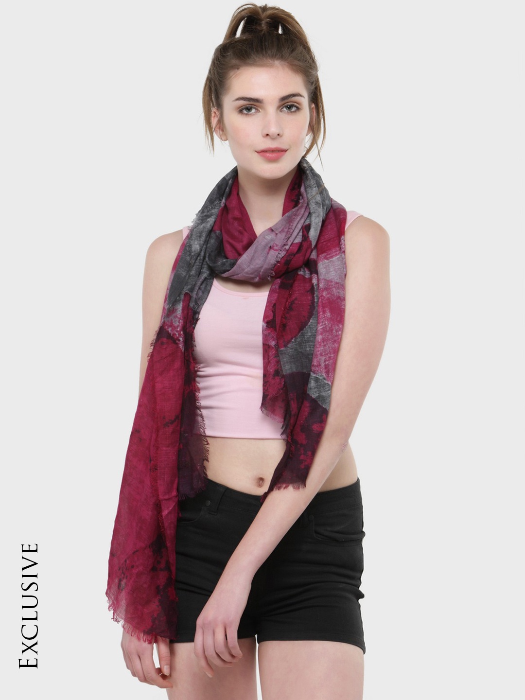 

J Style Women Pink Printed Stole