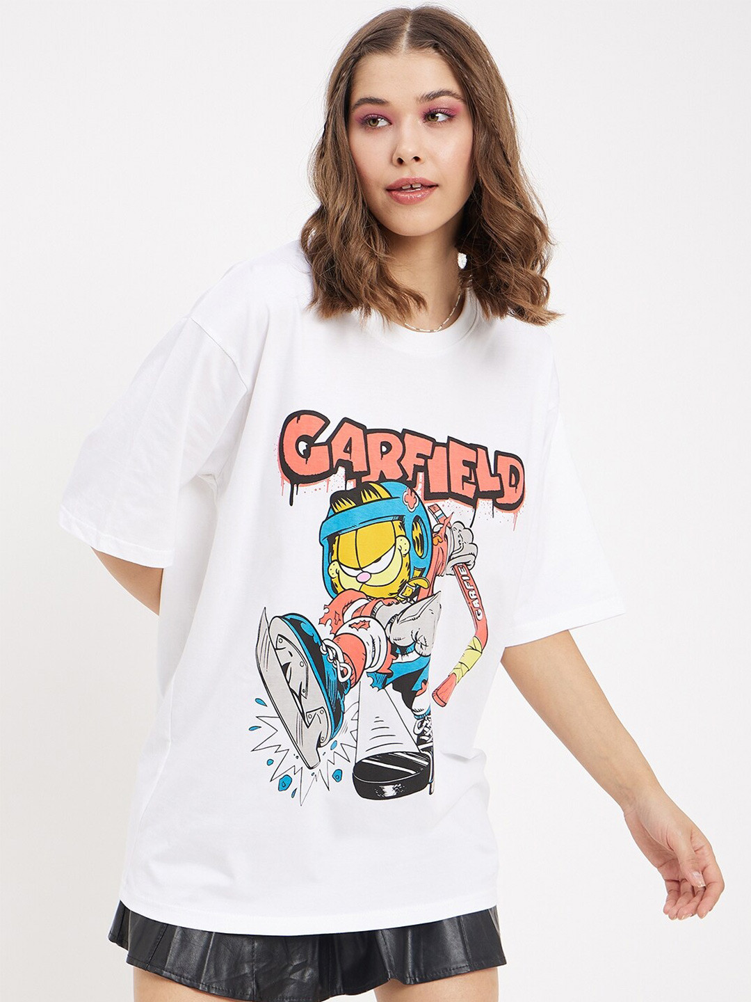 

COLOR CAPITAL Garfield Printed Round Neck Pure Cotton Oversized T-shirt, White