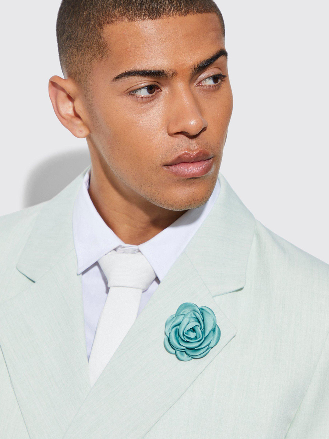 

boohooMAN Floral-Shaped Pin-Up Brooch, Green