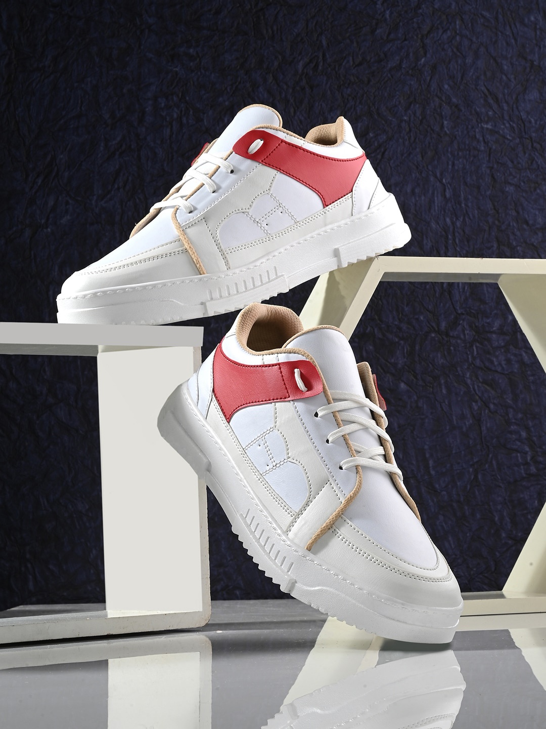 

Mast & Harbour Men White & Red Lace-Up Sneakers