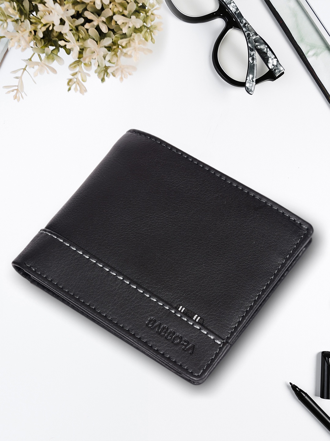 

Sassora Unisex Leather Two Fold Wallet, Black