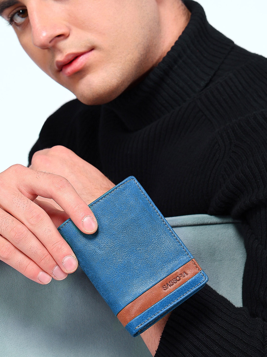

Sassora Unisex Textured Leather Two Fold Wallet, Blue
