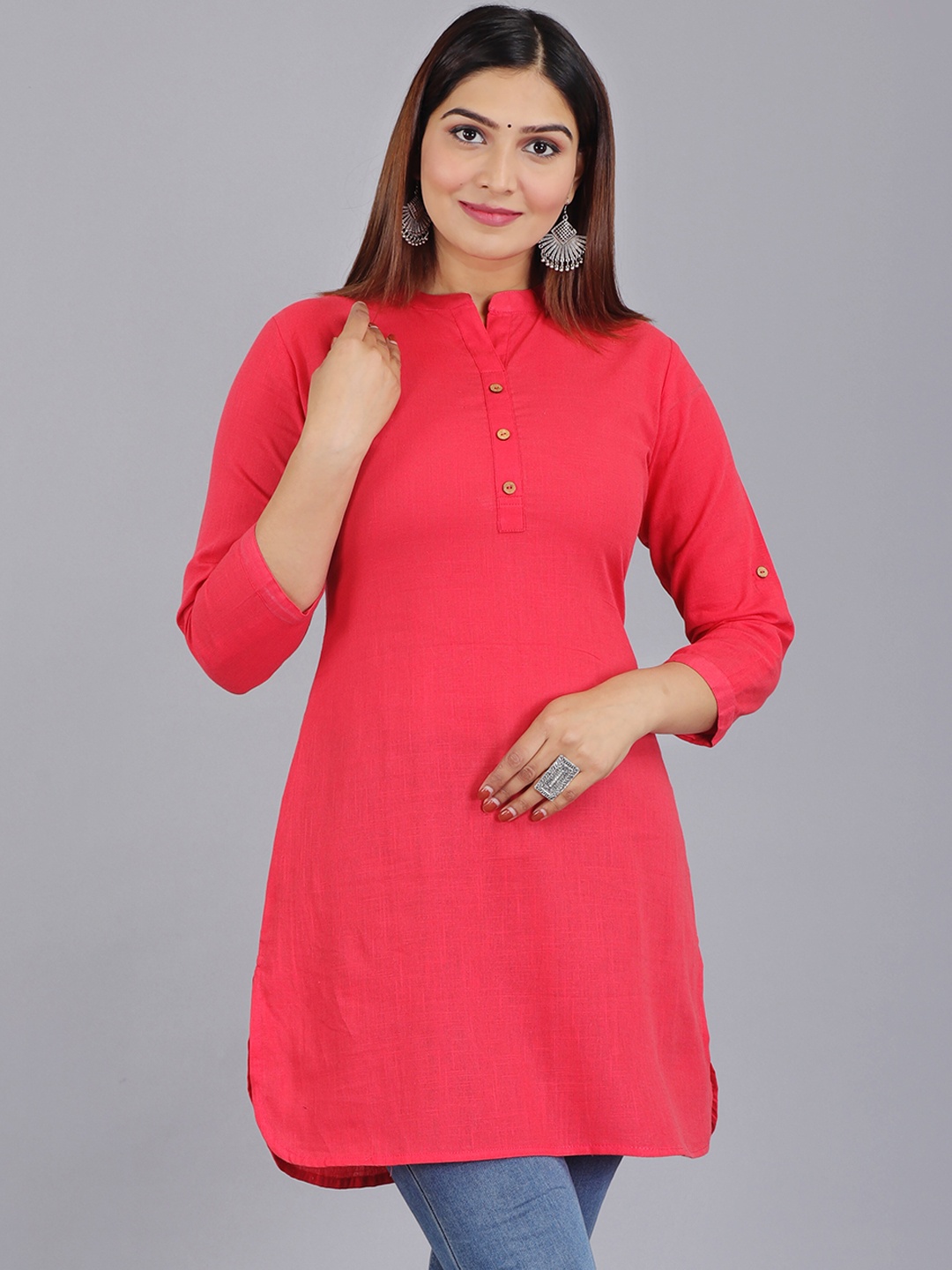 

AAYUMI Mandarin Collar Roll-Up Sleeves Straight Kurta, Red