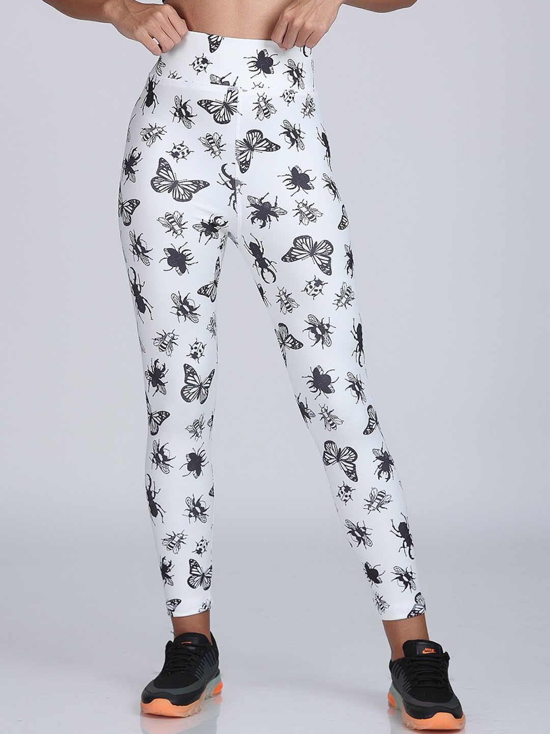 

Apraa & Parma Women Conversational Printed Tights, White