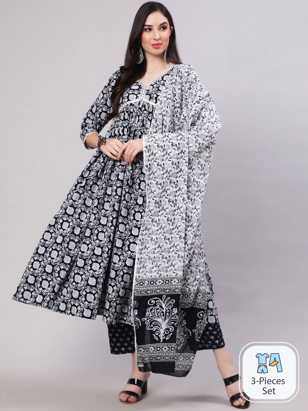 

THE NKS PLUS Ethnic Motifs Printed Empire Pure Cotton Kurta With Trousers & Dupatta, Black