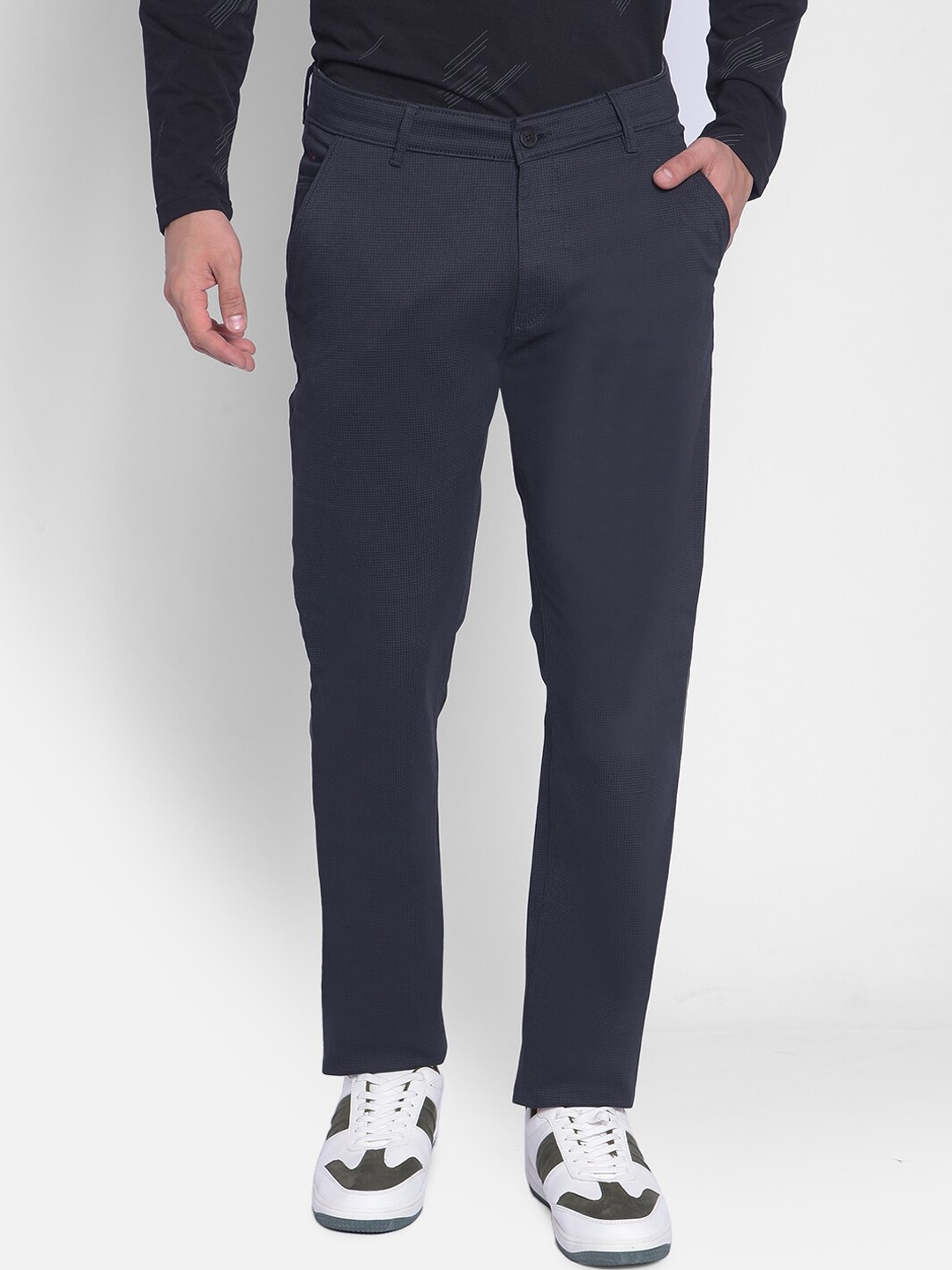 

Crimsoune Club Men Mid-Rise Slim Fit Trousers, Navy blue