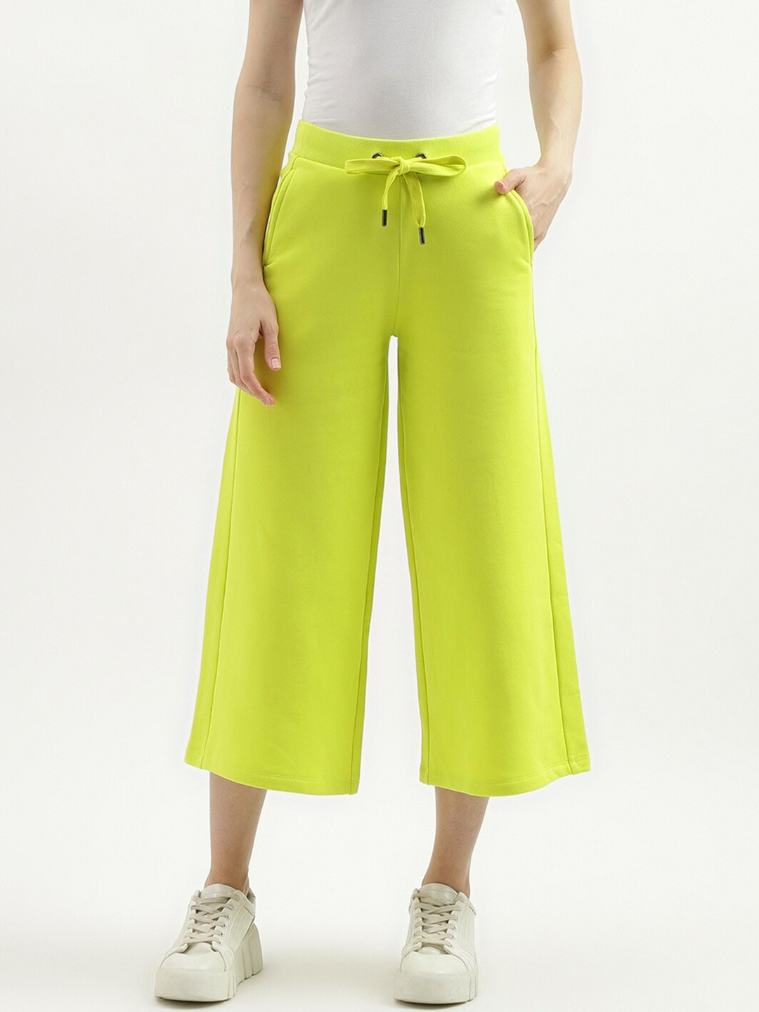 

United Colors of Benetton Women Wide Leg Cropped Palazzos, Fluorescent green