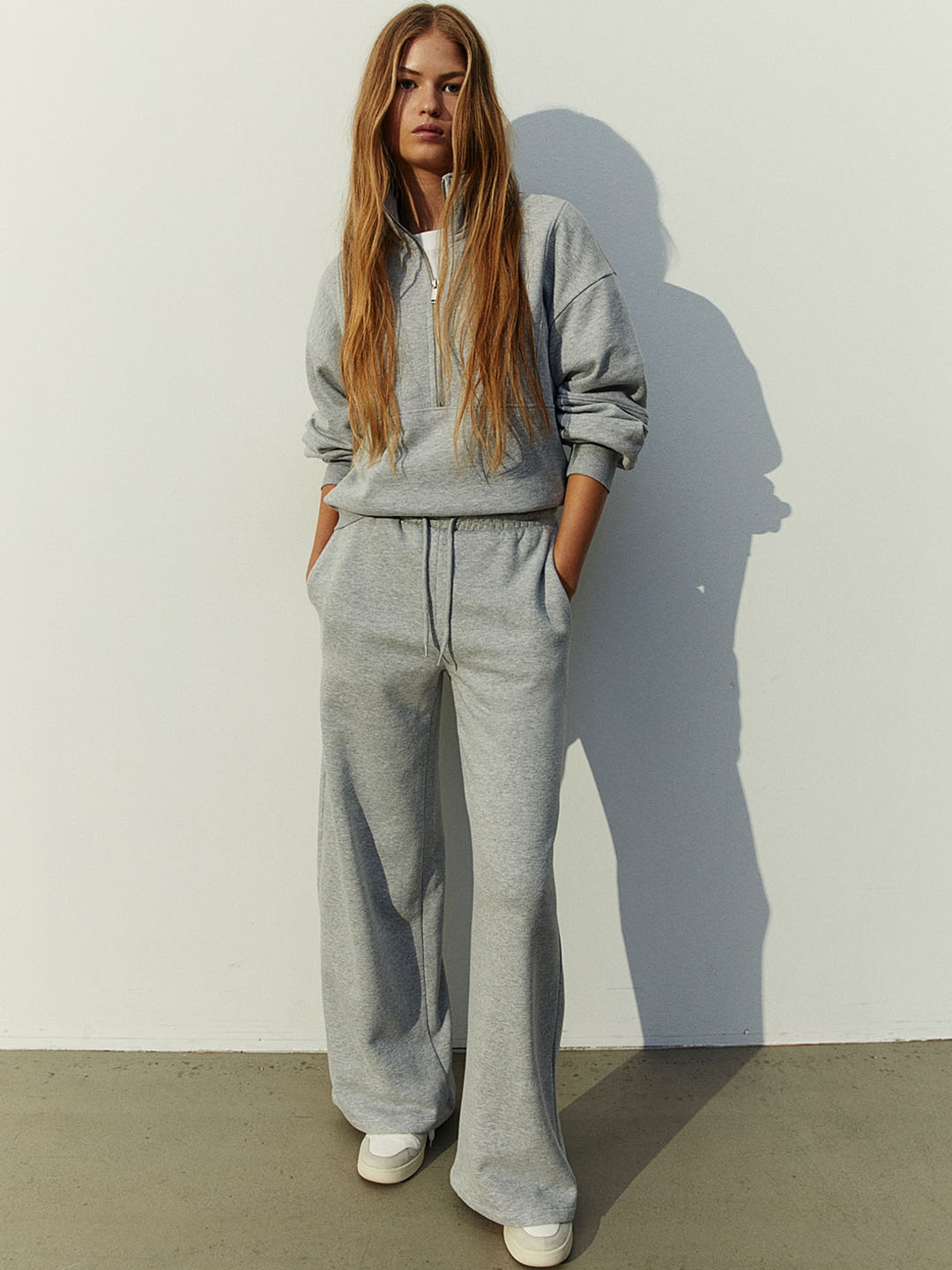 

H&M Relaxed-Fit Wide Joggers, Grey