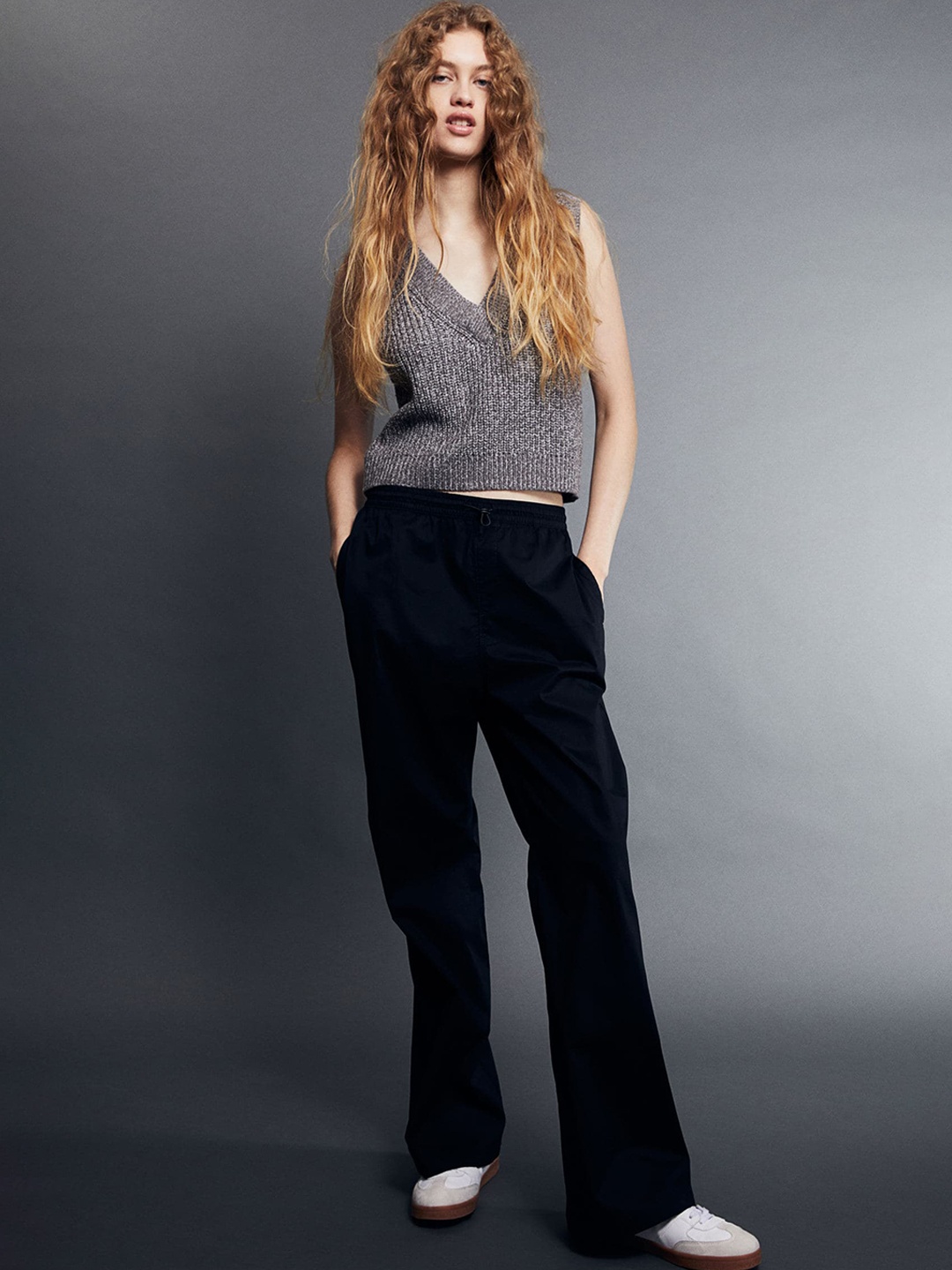 

H&M Women Poplin Pull-On Trousers, Black