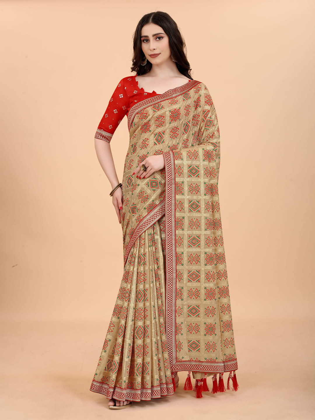 

KALINI Bandhani Embroidered Bandhani Saree, Beige