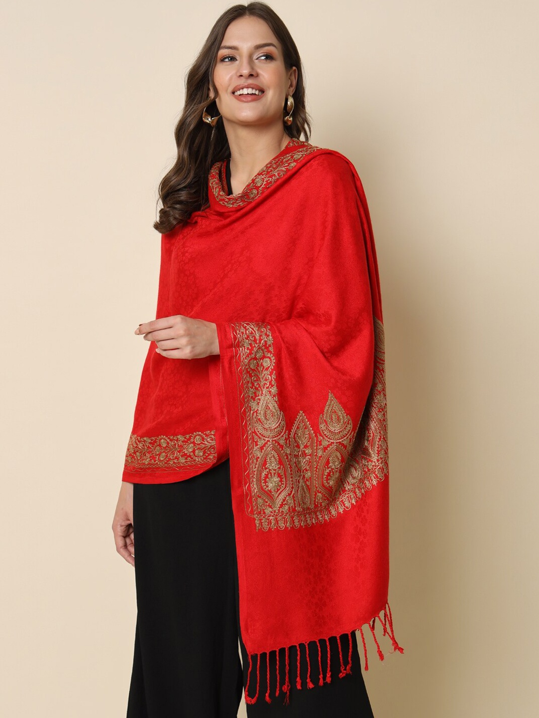 

HERE&NOW Red Ethnic Motif Embroidered Shawl