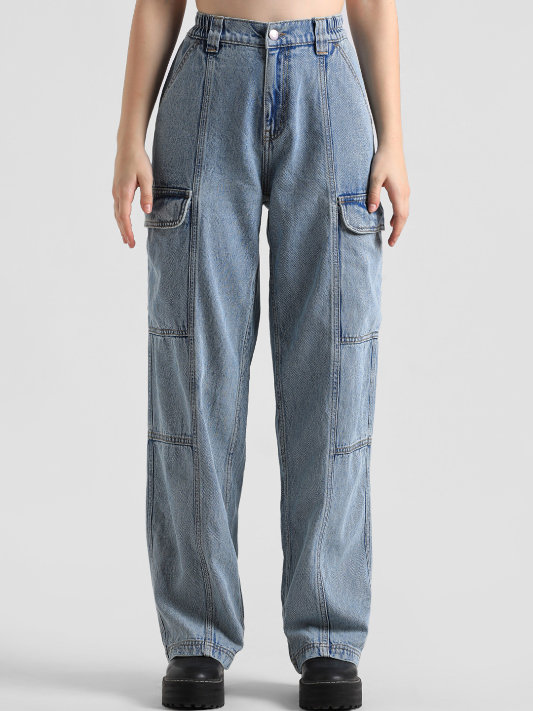 

ONLY Women Relaxed Fit High-Rise Mildly Distressed Heavy Fade Jeans, Blue