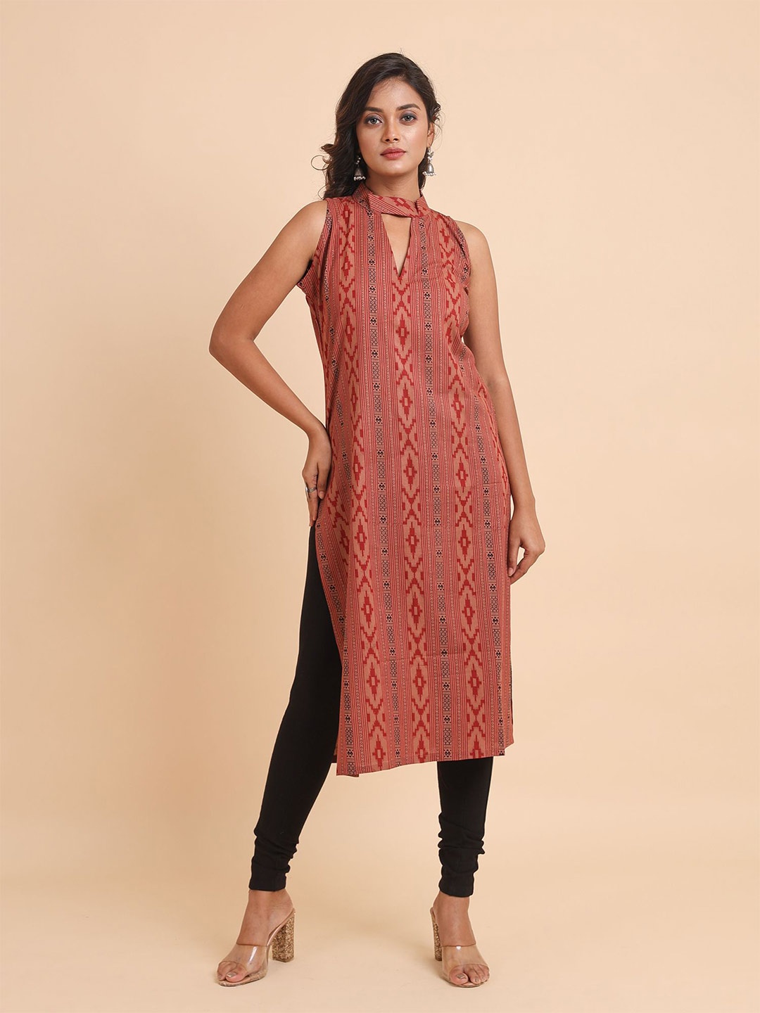

Disli Ethnic Motifs Printed Cotton Keyhole Neck Kurta, Red