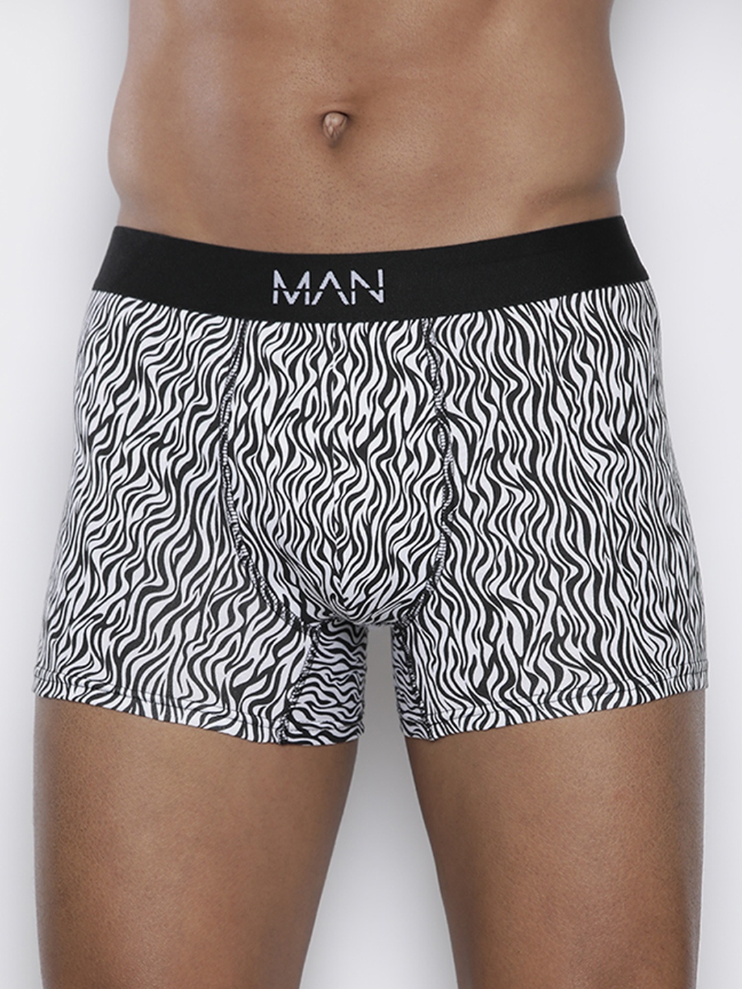 

boohooMAN Printed Mid-Rise Trunks, Black