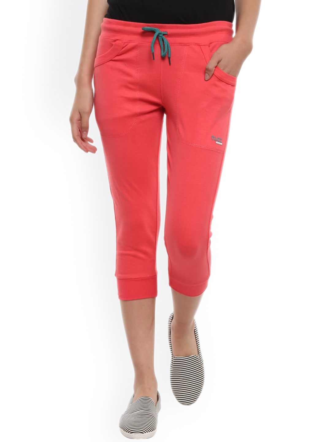 

V-Mart Women Mid-Rise Cotton Capris, Pink