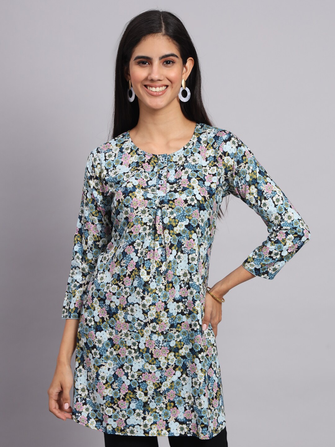 

Tissu Floral Printed Straight Kurti, Blue