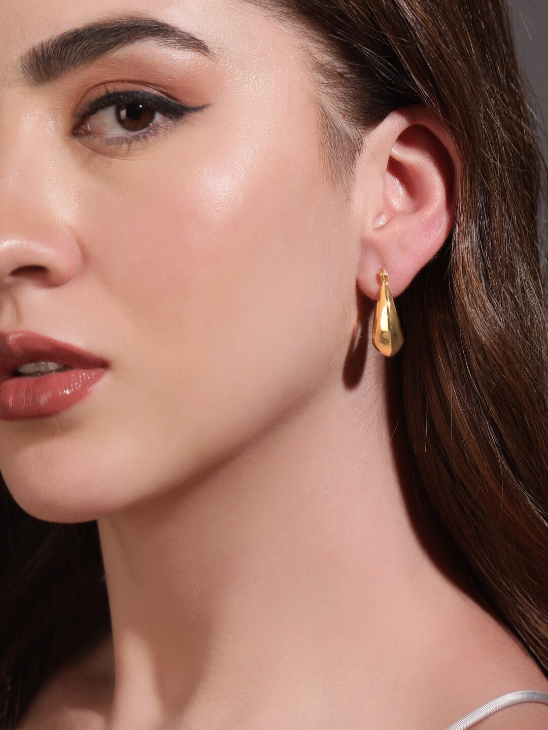 

Rubans Voguish Gold-Plated Stainless Steel Waterproof Tarnish Free Hoop Earring