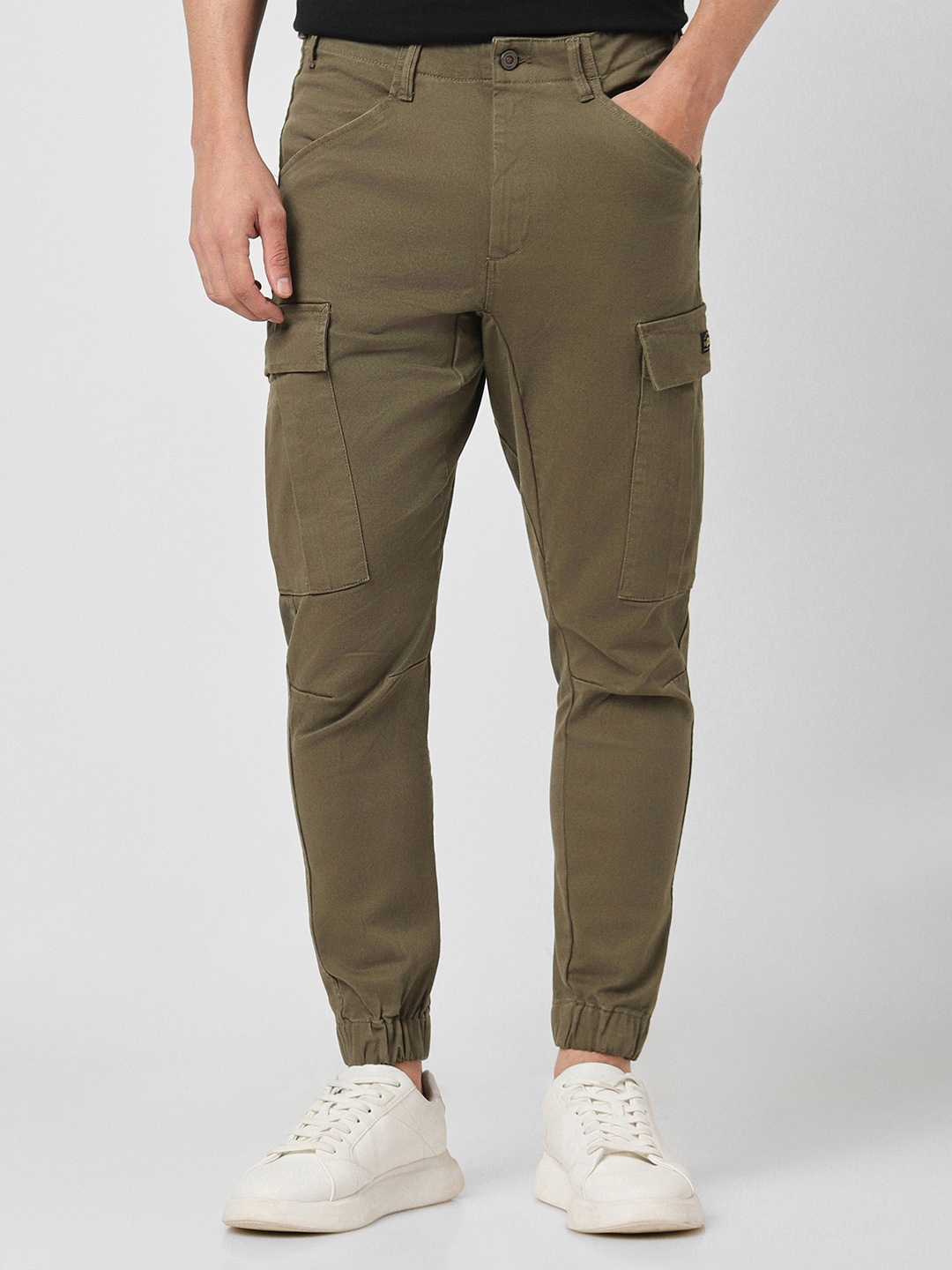 

Peter England Men Mid-Rise Joggers, Olive