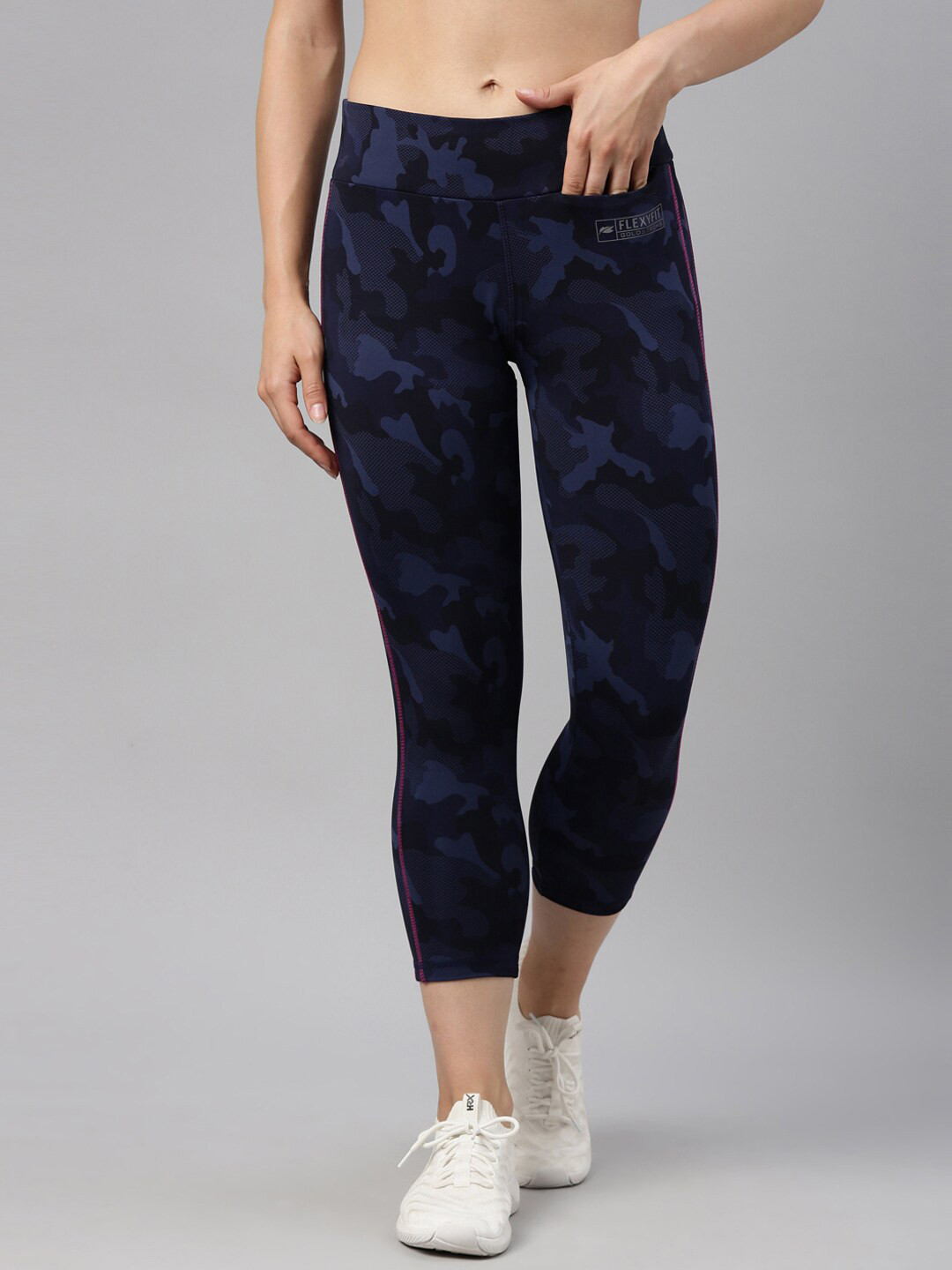 

GOLDSTROMS Women Mid-Rise Printed Capris, Blue