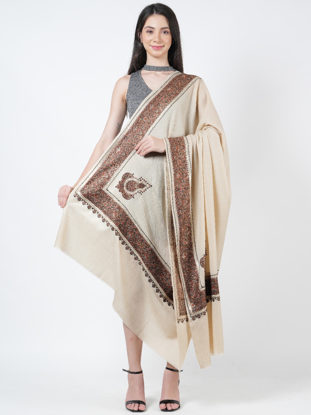 

MUFFLY Ethnic Motifs Woollen Shawl, Cream