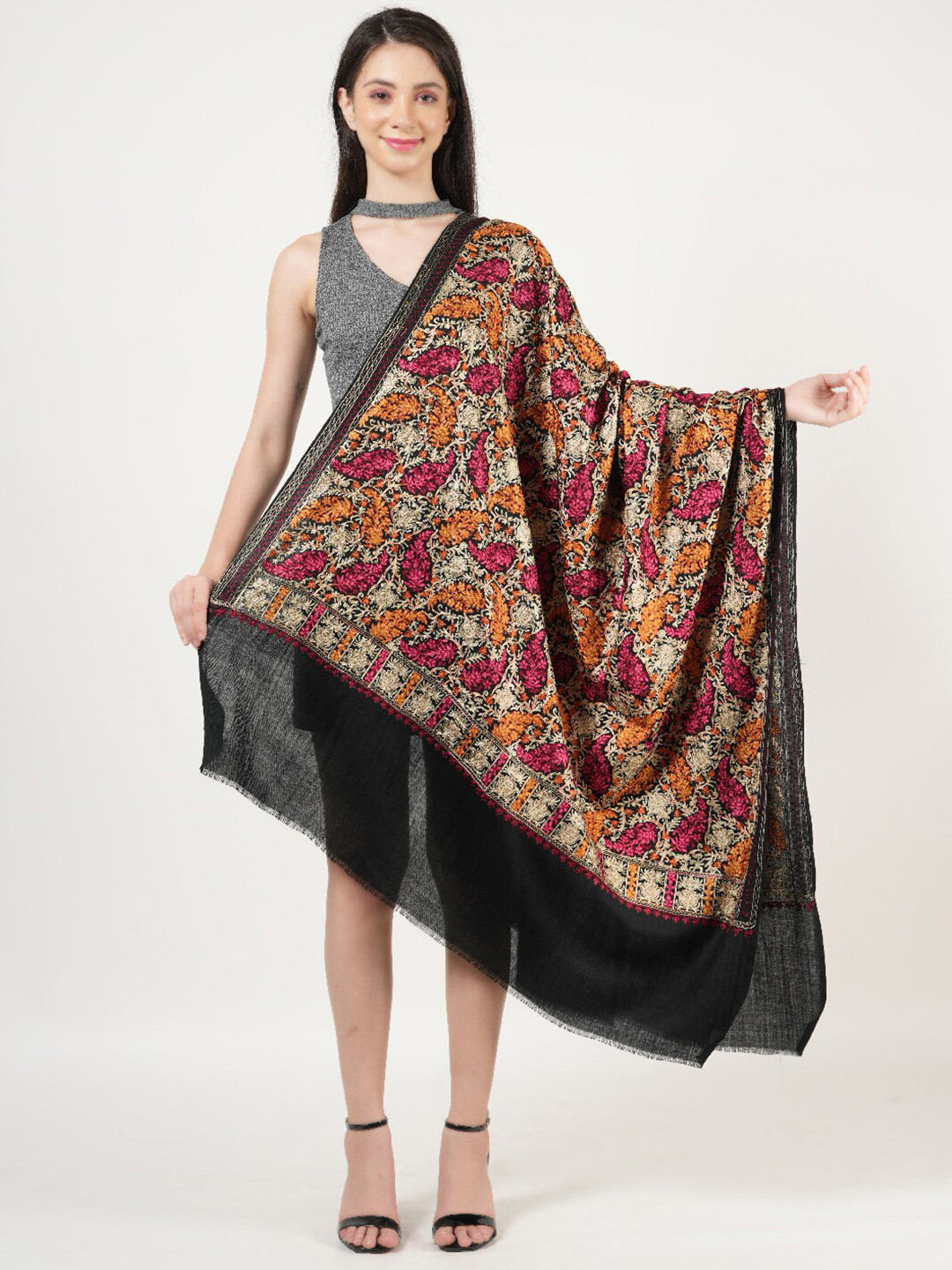 

MUFFLY Floral Embroidered Pashmina Woollen Shawl, Black