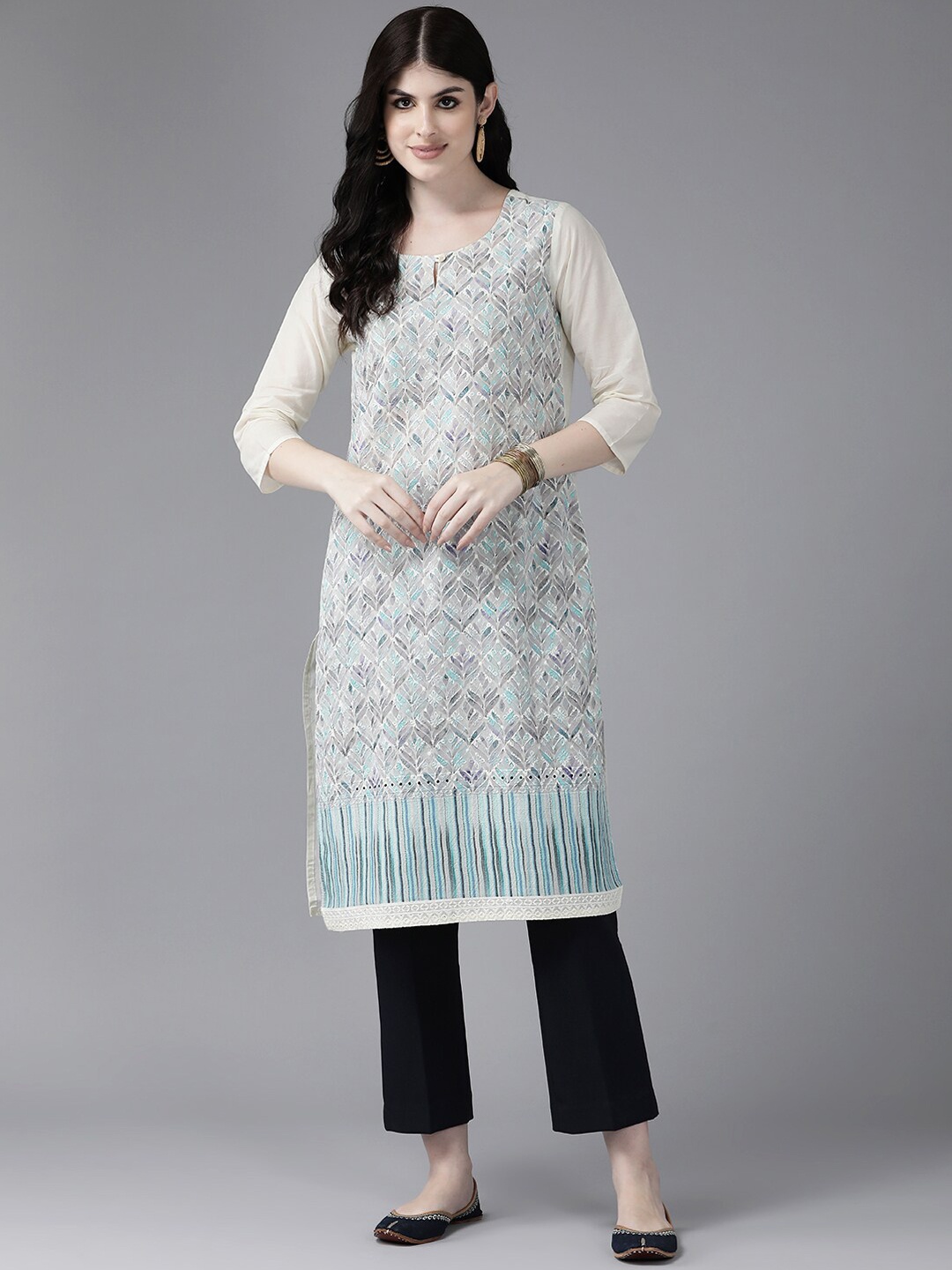 

BAESD Geometric Embroidered Thread Work Kurta, Blue