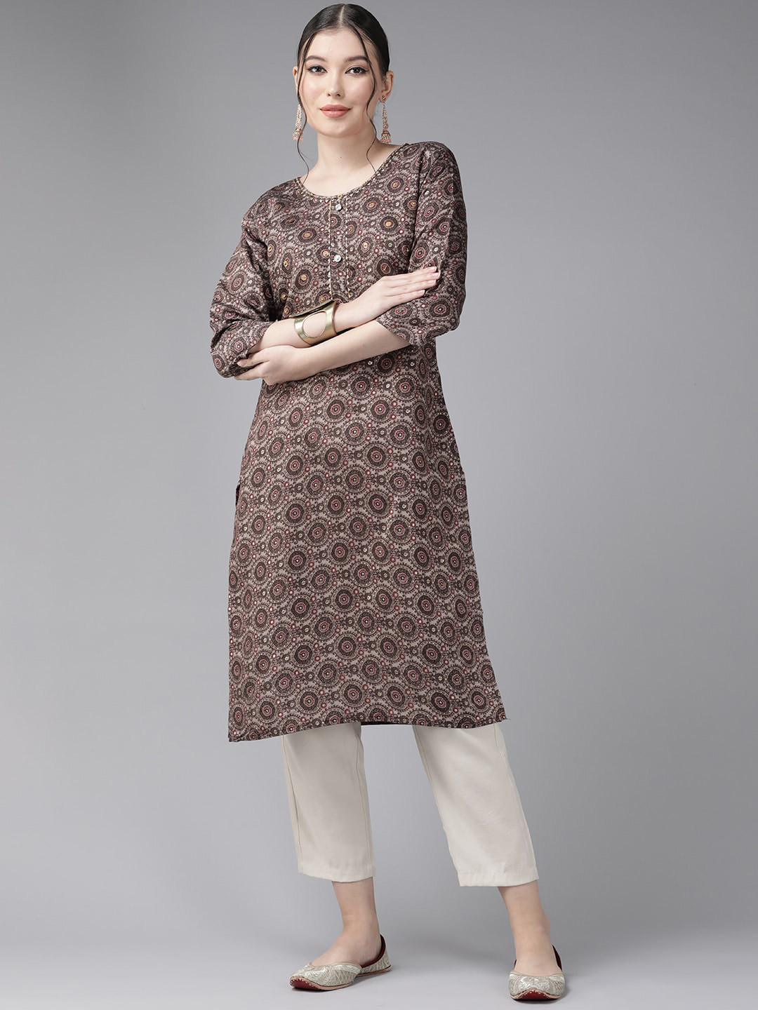 

BAESD Ethnic Motifs Round Neck Neck Three-quarter Sleeve Cotton Kurta, Brown