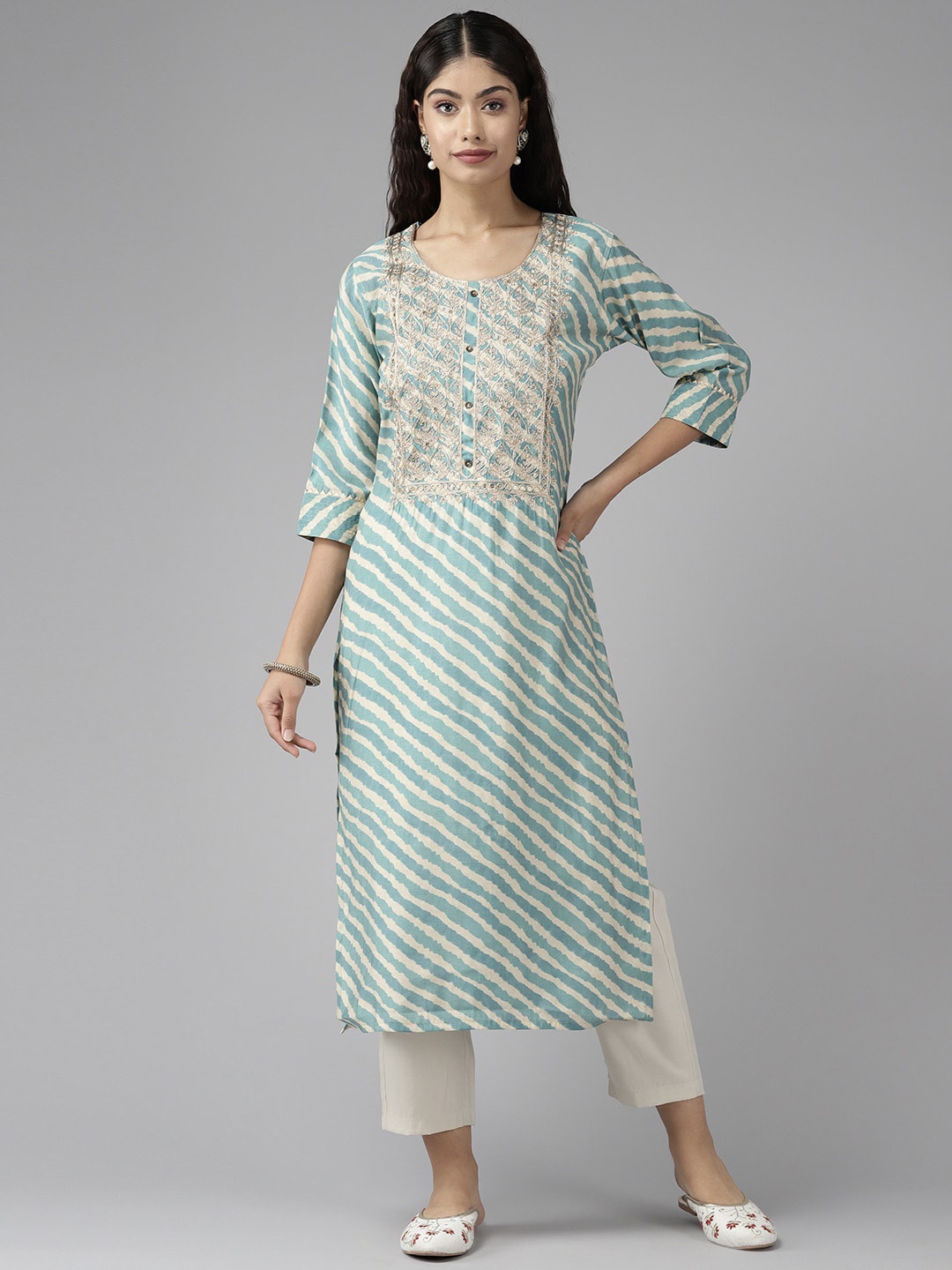 

BAESD Leheriya Striped Round Neck Gotta Patti Cotton Kurta, Turquoise blue