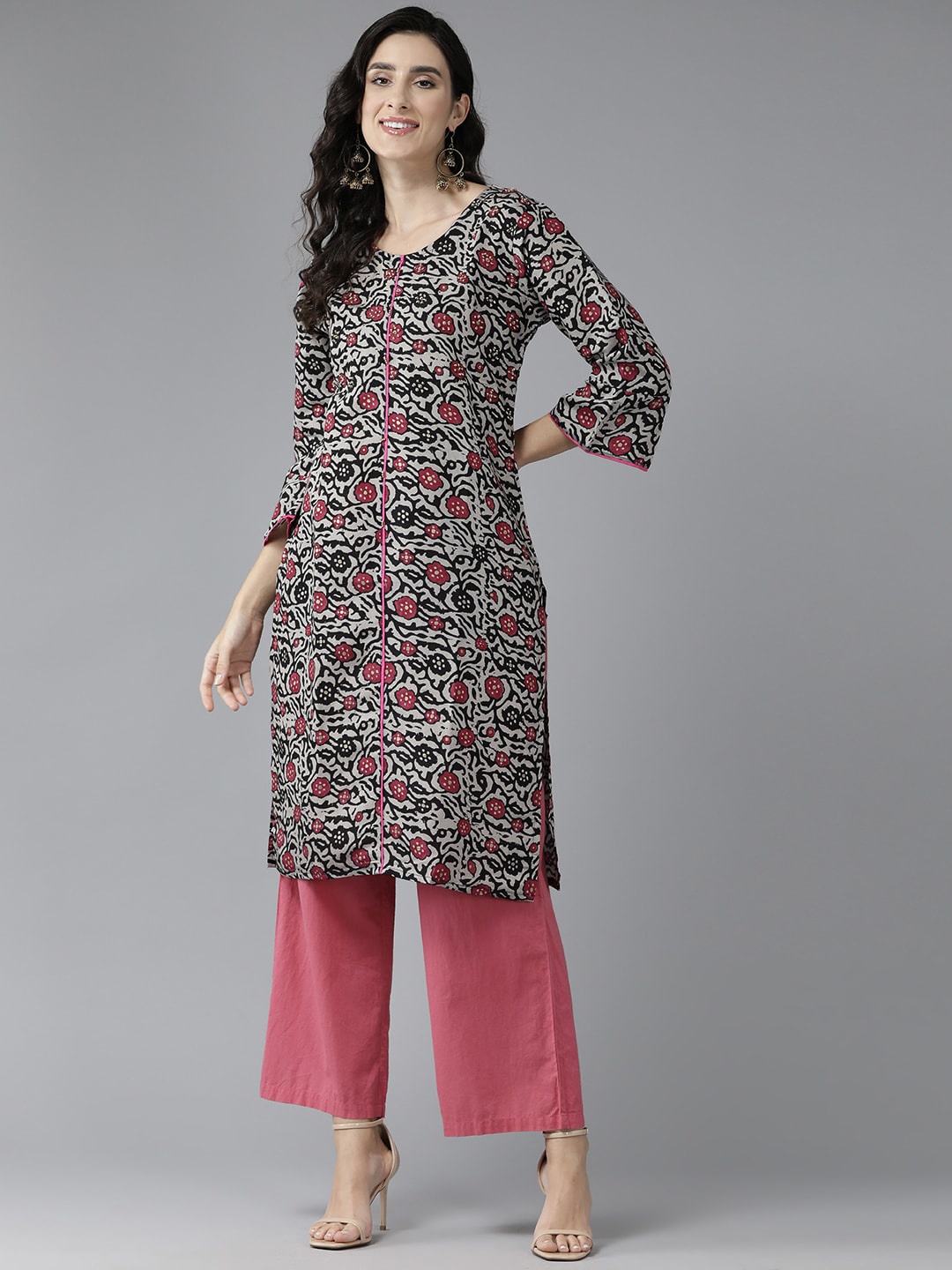 

BAESD Floral Printed Cotton Straight Kurta, Black
