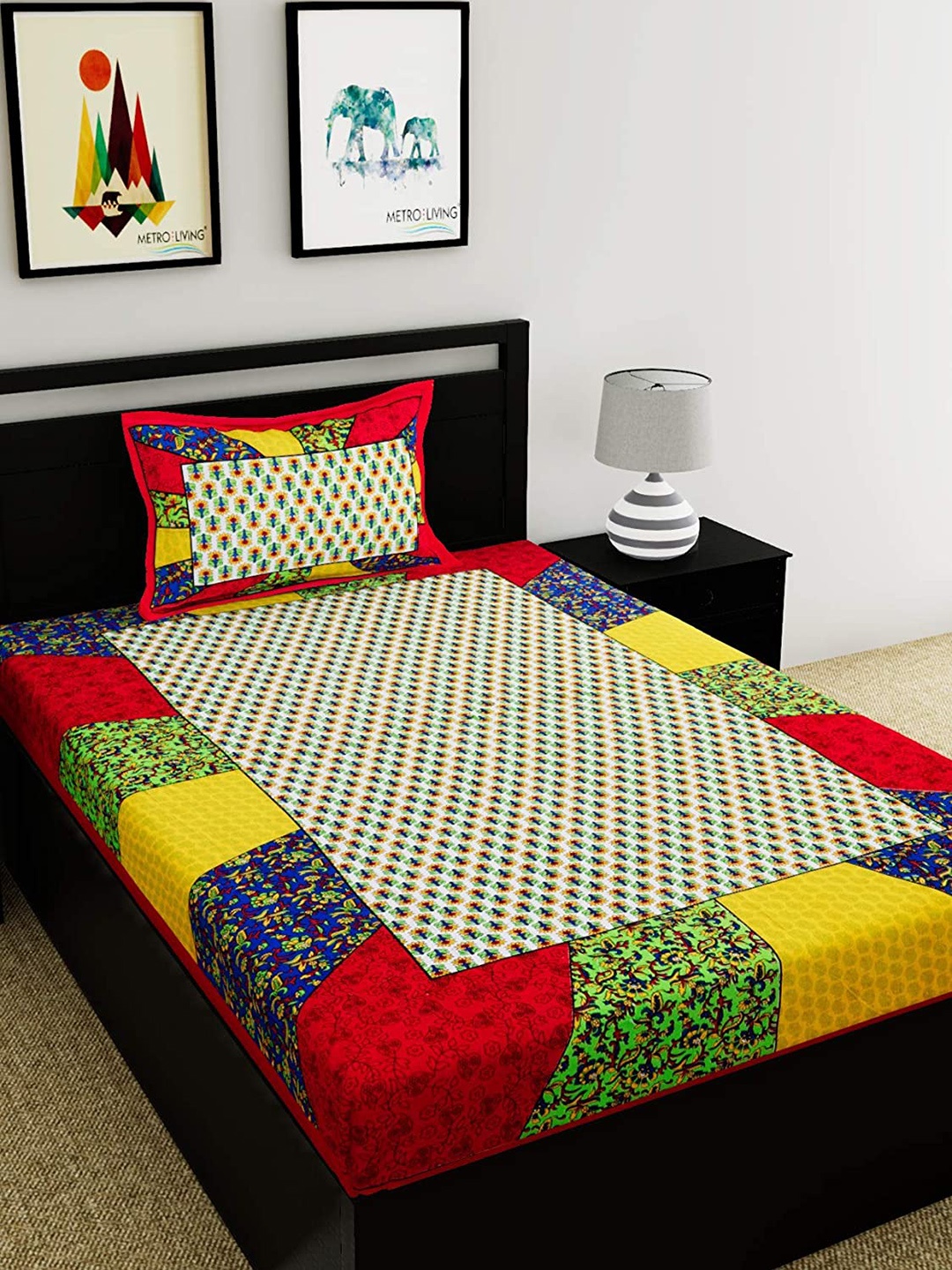 

UNIQCHOICE Red & Green Printed Cotton 120 TC Single Bedsheet with 2 Pillow Covers