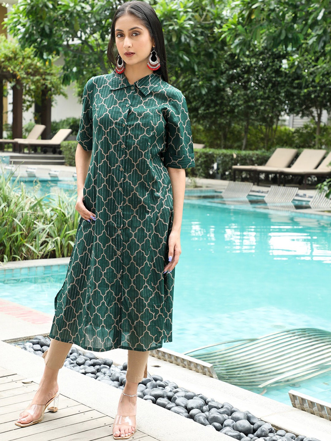 

AKS Couture Geometric Woven Design Shirt Collar A-Line Kurta, Green