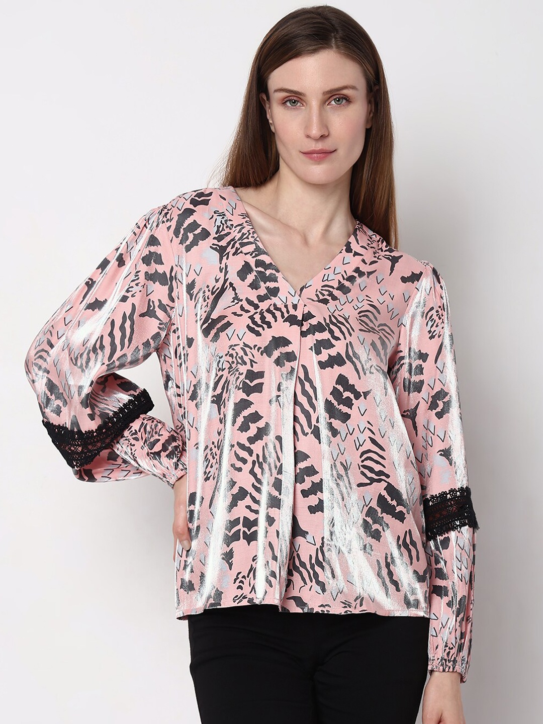 

Vero Moda Abstract Printed V-Neck Puff Sleeve Top, Pink