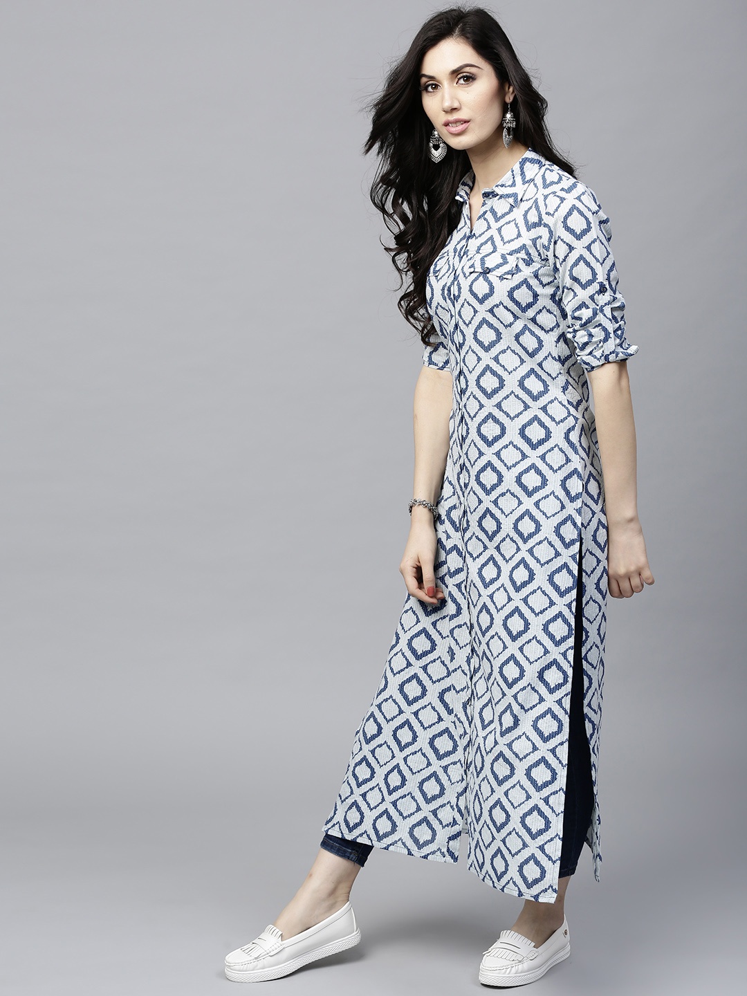 

AKS Women Navy & Off-White Printed Straight Kurta, Navy blue