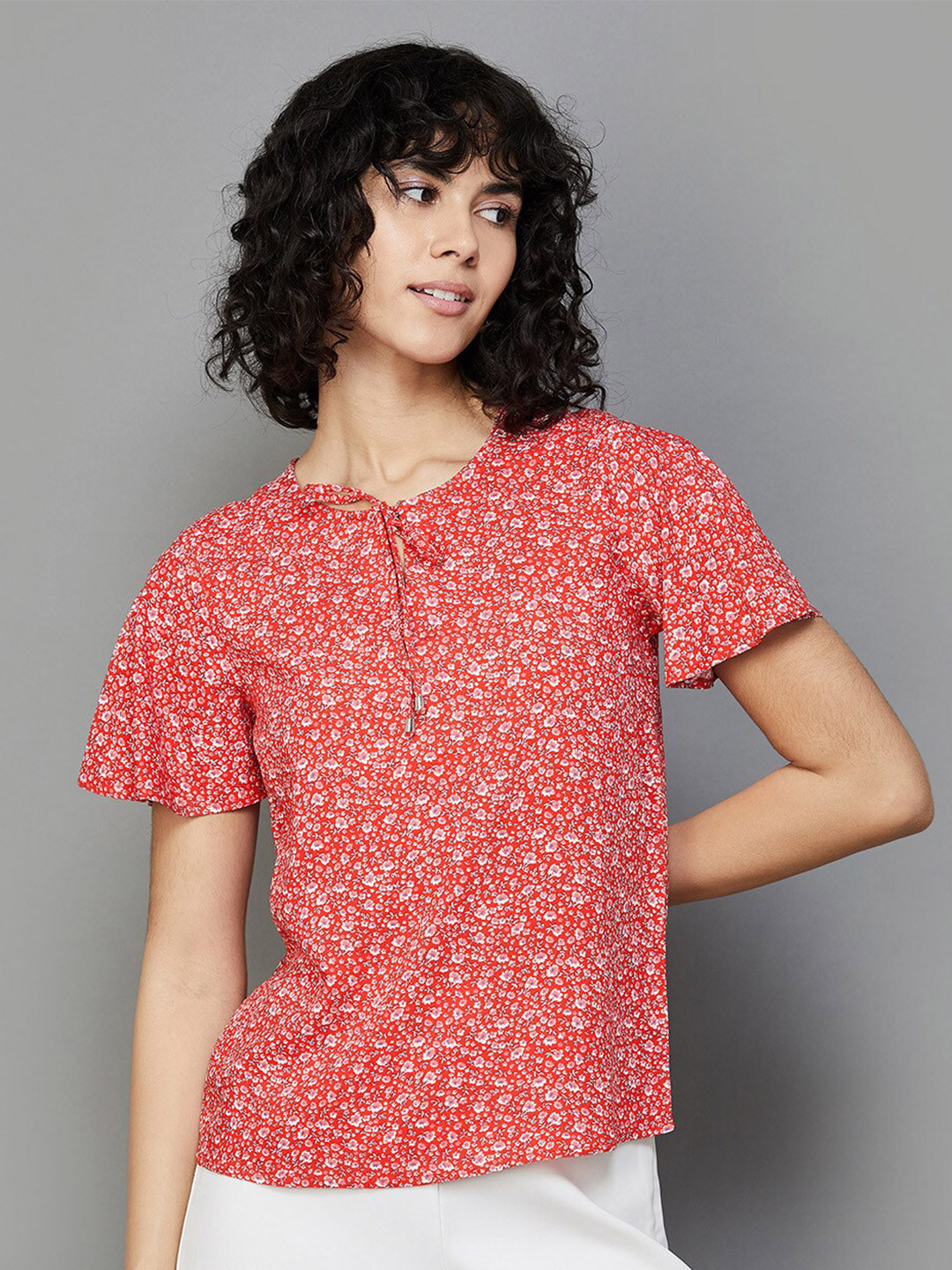 

Fame Forever by Lifestyle Floral Printed Tie-Up Top, Red