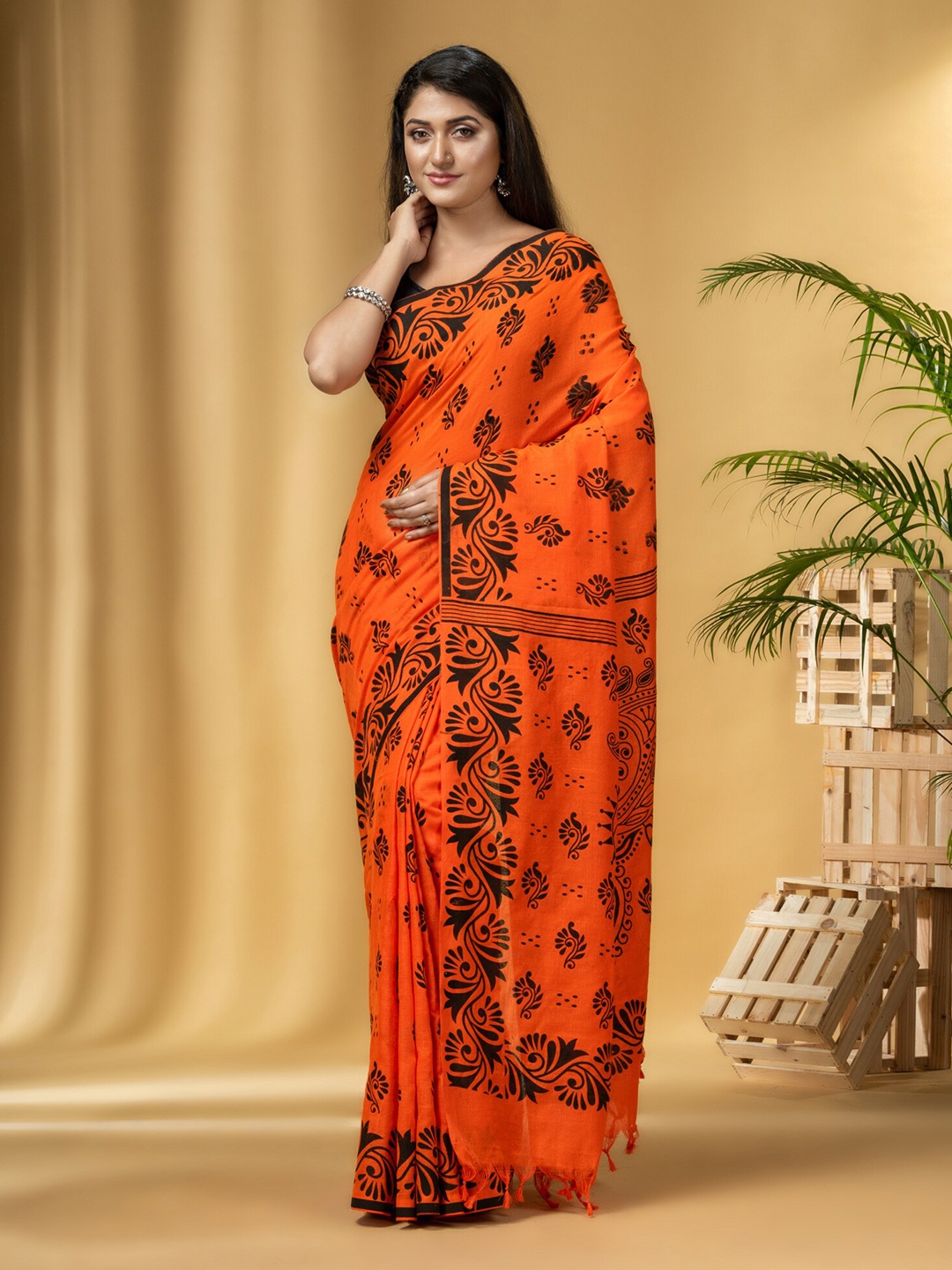 

DESH BIDESH Ethnic Motifs Printed Pure Cotton Taant Saree, Orange