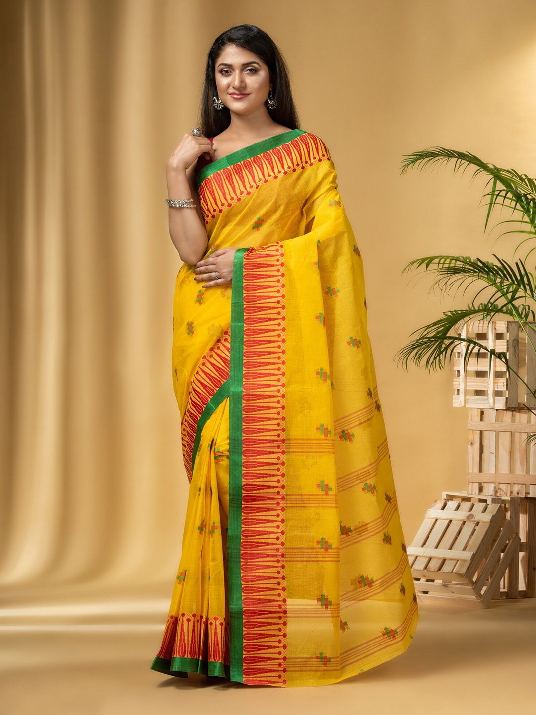 

DESH BIDESH Geometric Woven Design Pure Cotton Taant Saree, Yellow