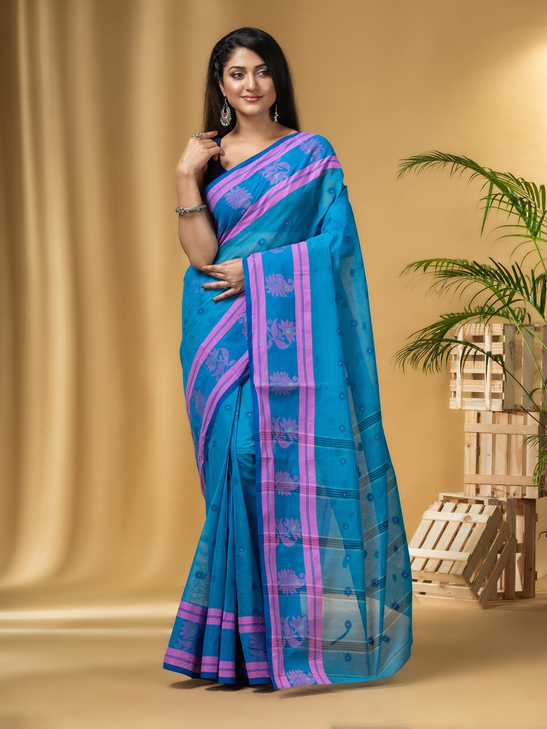 

DESH BIDESH Ethnic Motifs Woven Design Pure Cotton Taant Saree, Blue