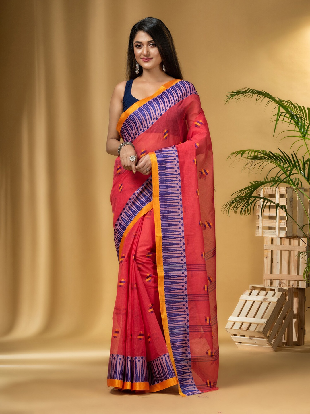 

DESH BIDESH Ethnic Motifs Woven Design Pure Cotton Taant Saree, Red