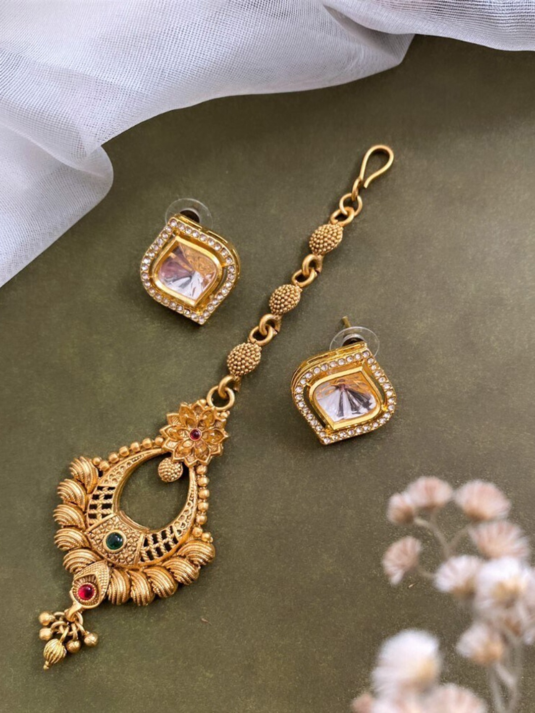 

ATIBELLE Gold Plated & Kundan Studded Jewellery Set