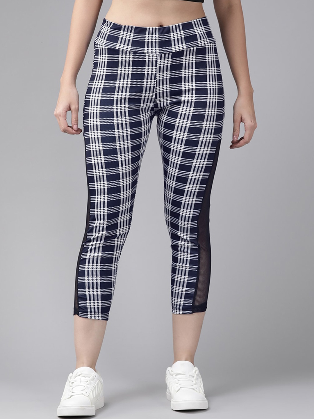 

BAESD Women Relaxed Fit Checkered Capri, Navy blue