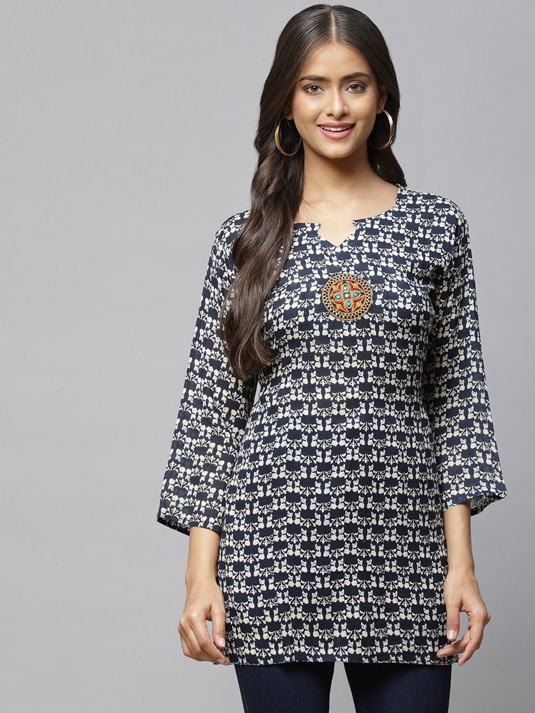 

BAESD Ethnic Motifs Printed Straight Kurti, Navy blue
