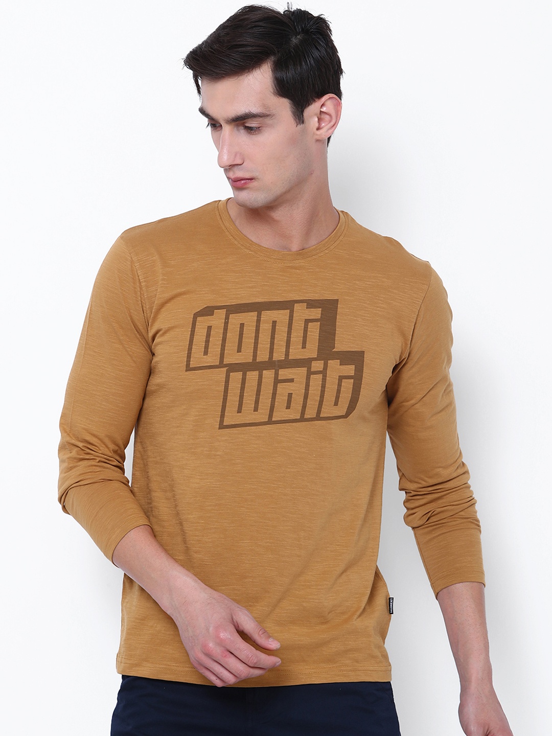

LOCOMOTIVE Men Mustard Brown Printed Round Neck T-shirt