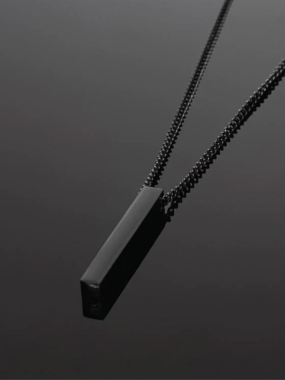 

AkashKrishna Rhodium-Plated Bar Pendant With Chain, Black