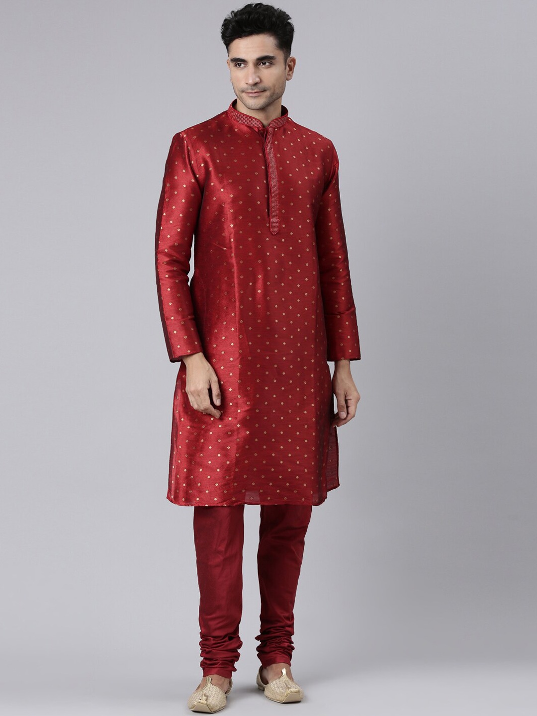 

Rishika Ethnic Motifs Woven Design Kurta With Pyjamas, Maroon