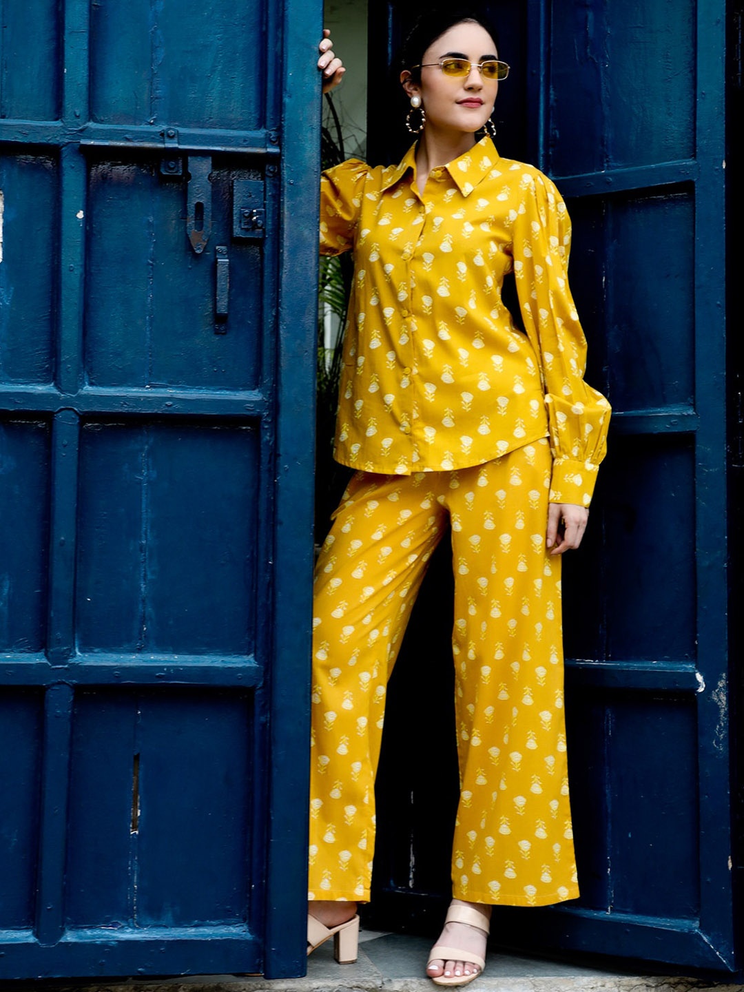 

AKS Couture Floral Printed Pure Cotton Shirt With Trousers, Yellow