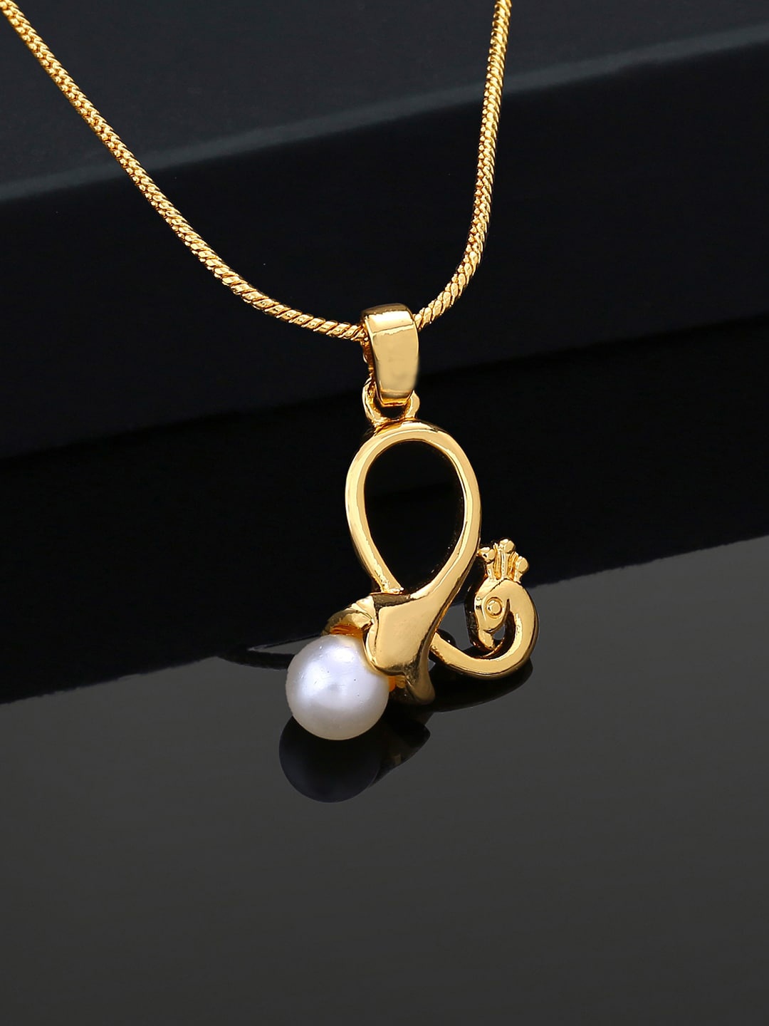 

Estele Gold-Plated Pearl-Studded Pendant With Chain